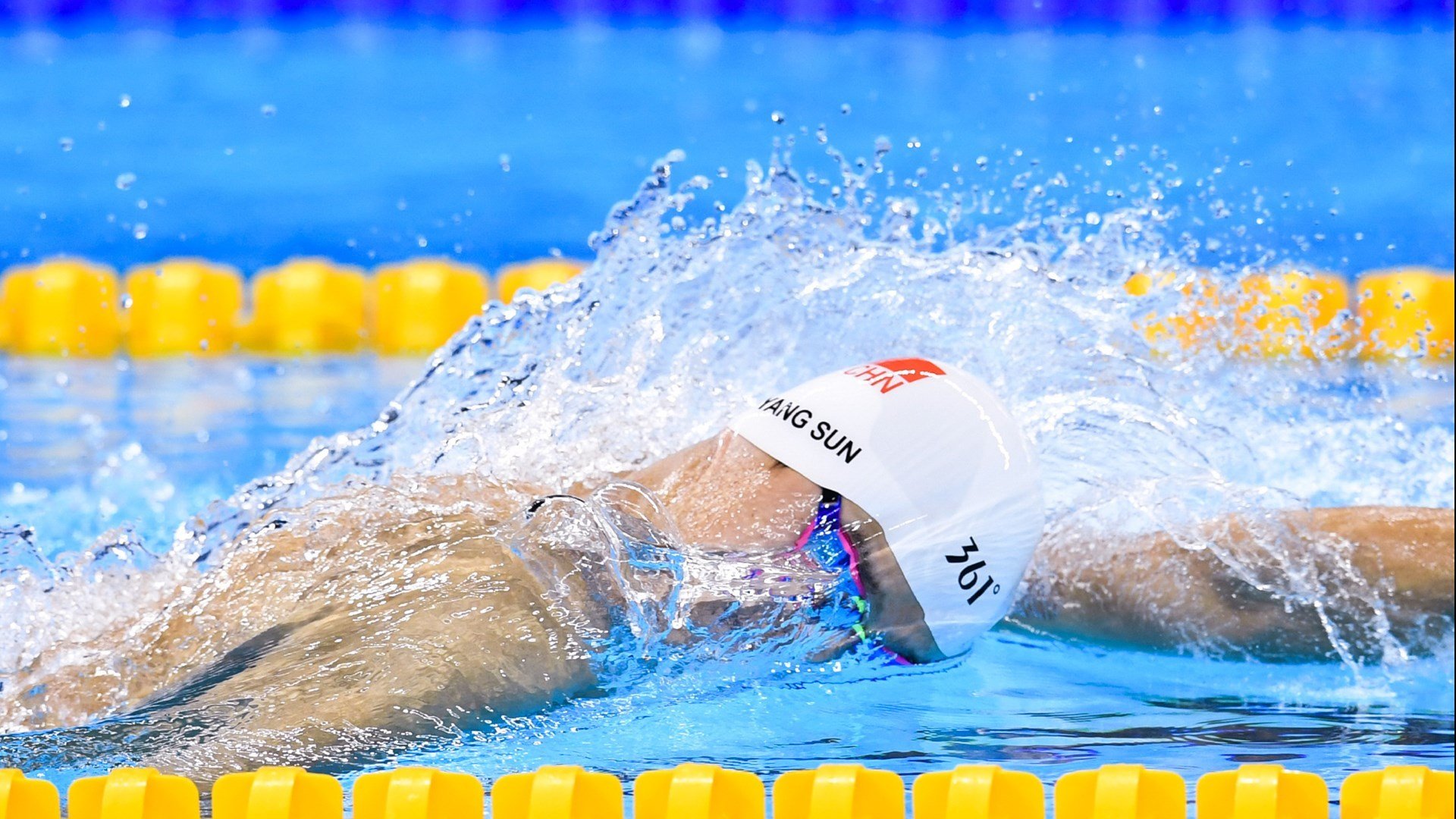 克莱式节奏掌控与钢铁防线，广东队如何以团队篮球锁死猛龙